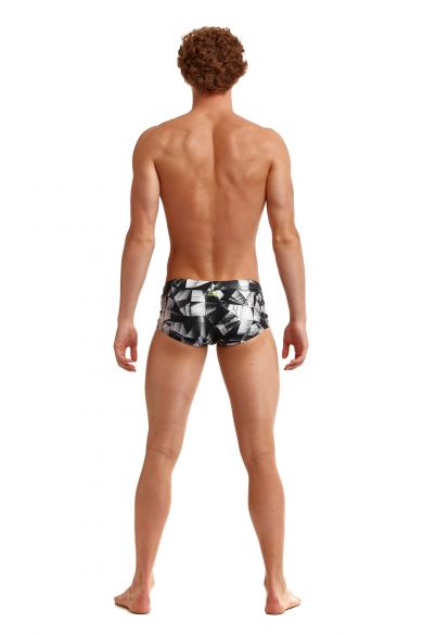 MEN’S CLASSIC TRUNKS